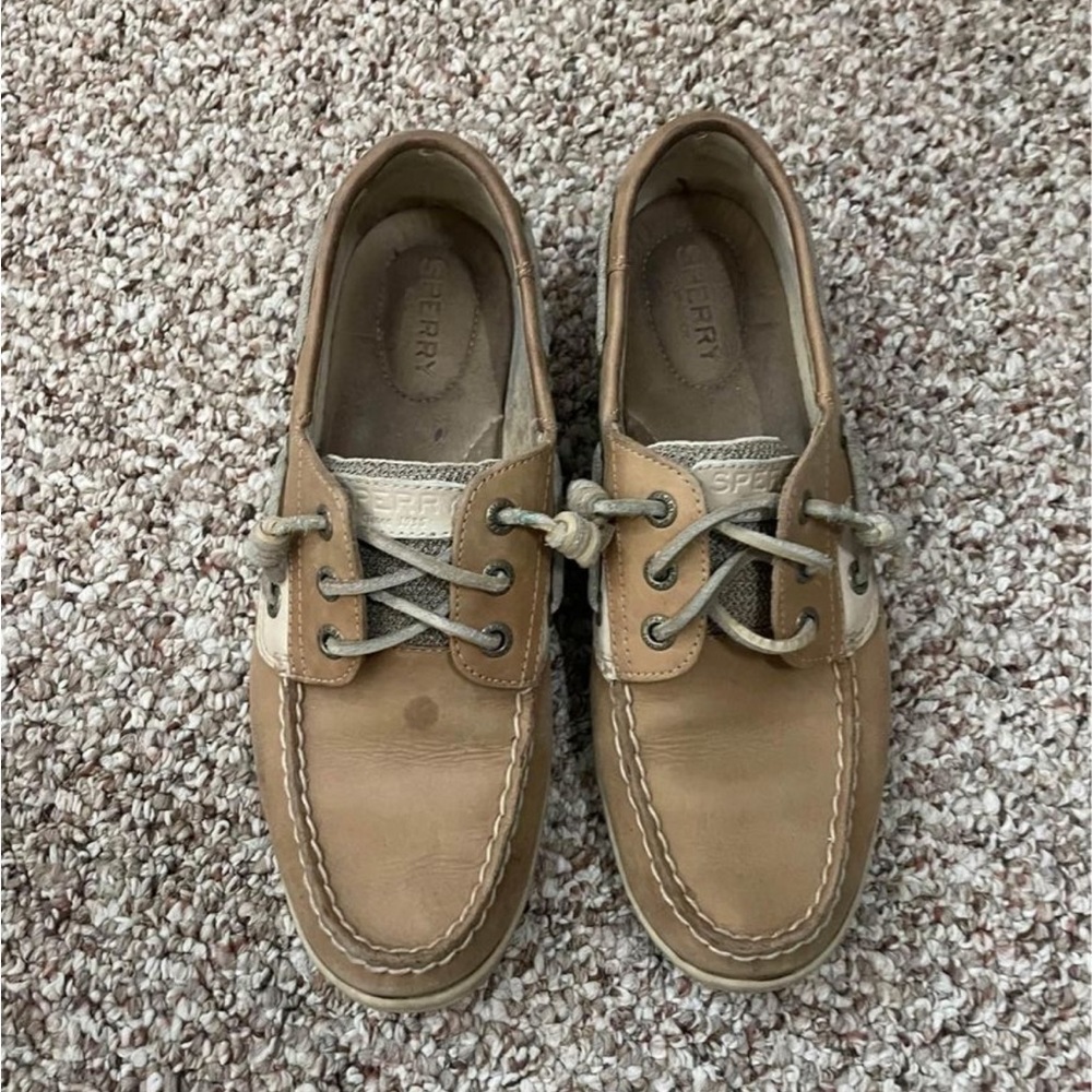 Tan Sperry Boatshoes